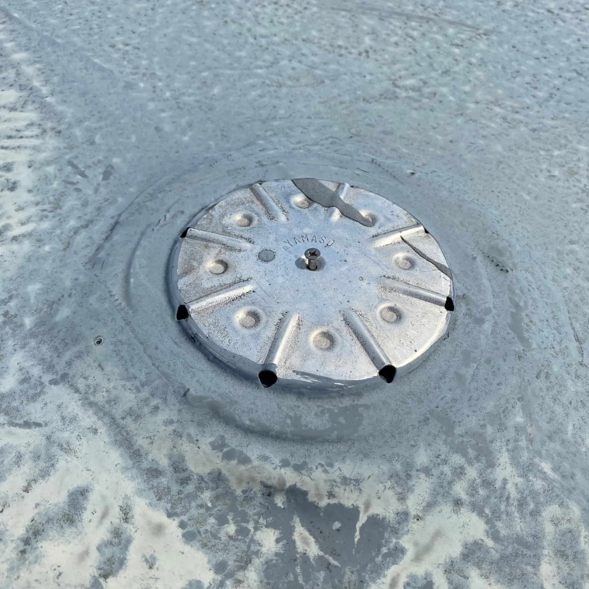 施工前 / 脱気筒