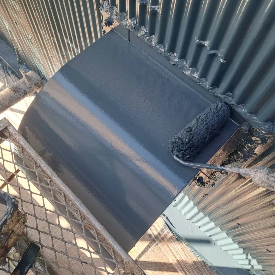 フード塗装 / 施工中