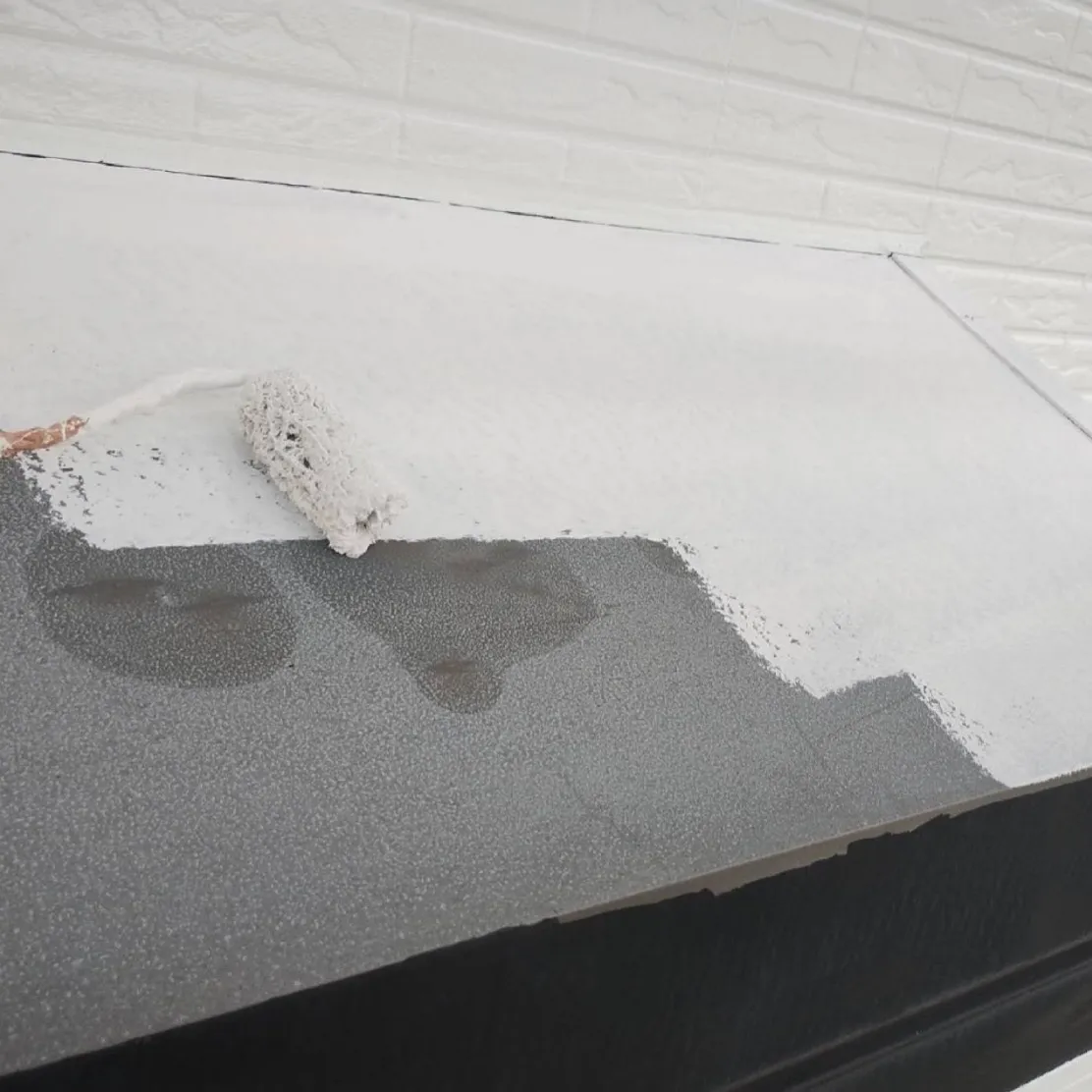 庇塗装工事 / 下塗り