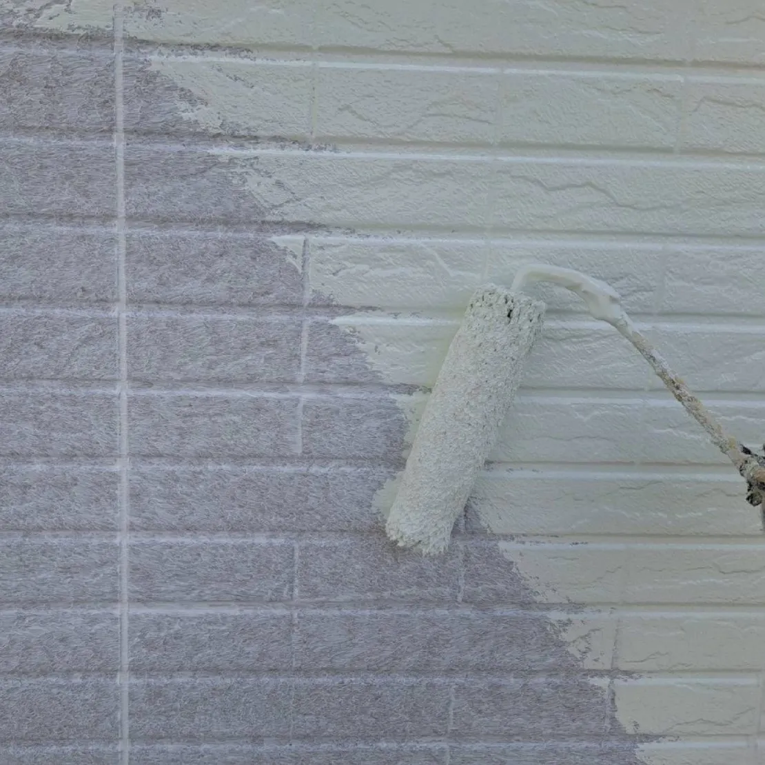 外壁塗装工事 / 下塗り