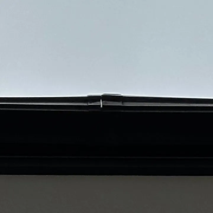 施工前 / 東側大屋根雨樋　継手の破断