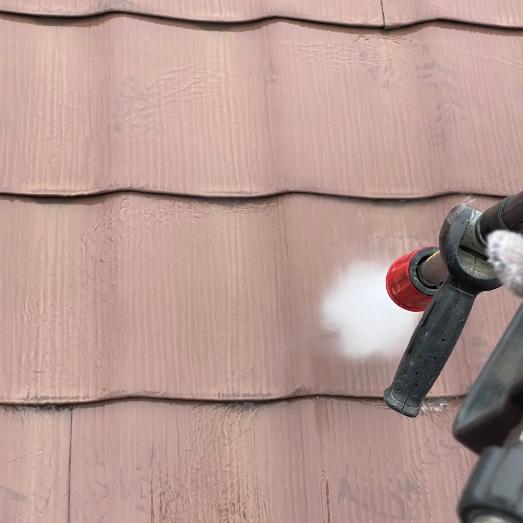 大屋根塗装工事 / 1.高圧洗浄