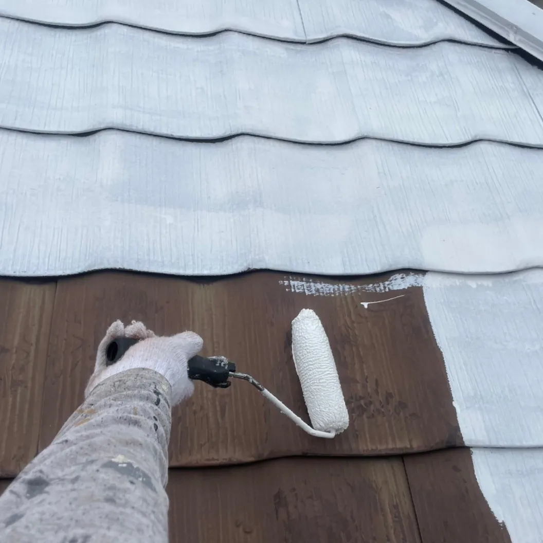 大屋根塗装工事 / 3.下塗り