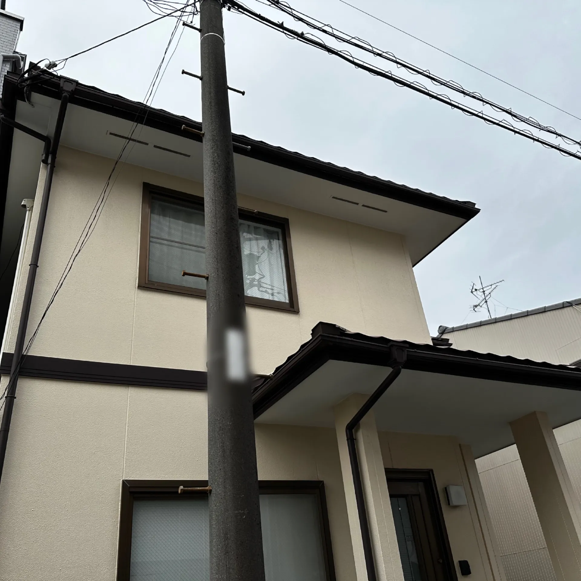 施工前 / 東側雨樋