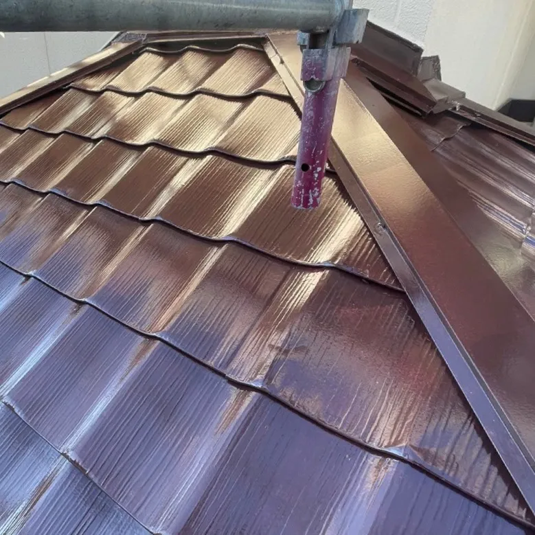 下屋根塗装工事 / 4.中塗り