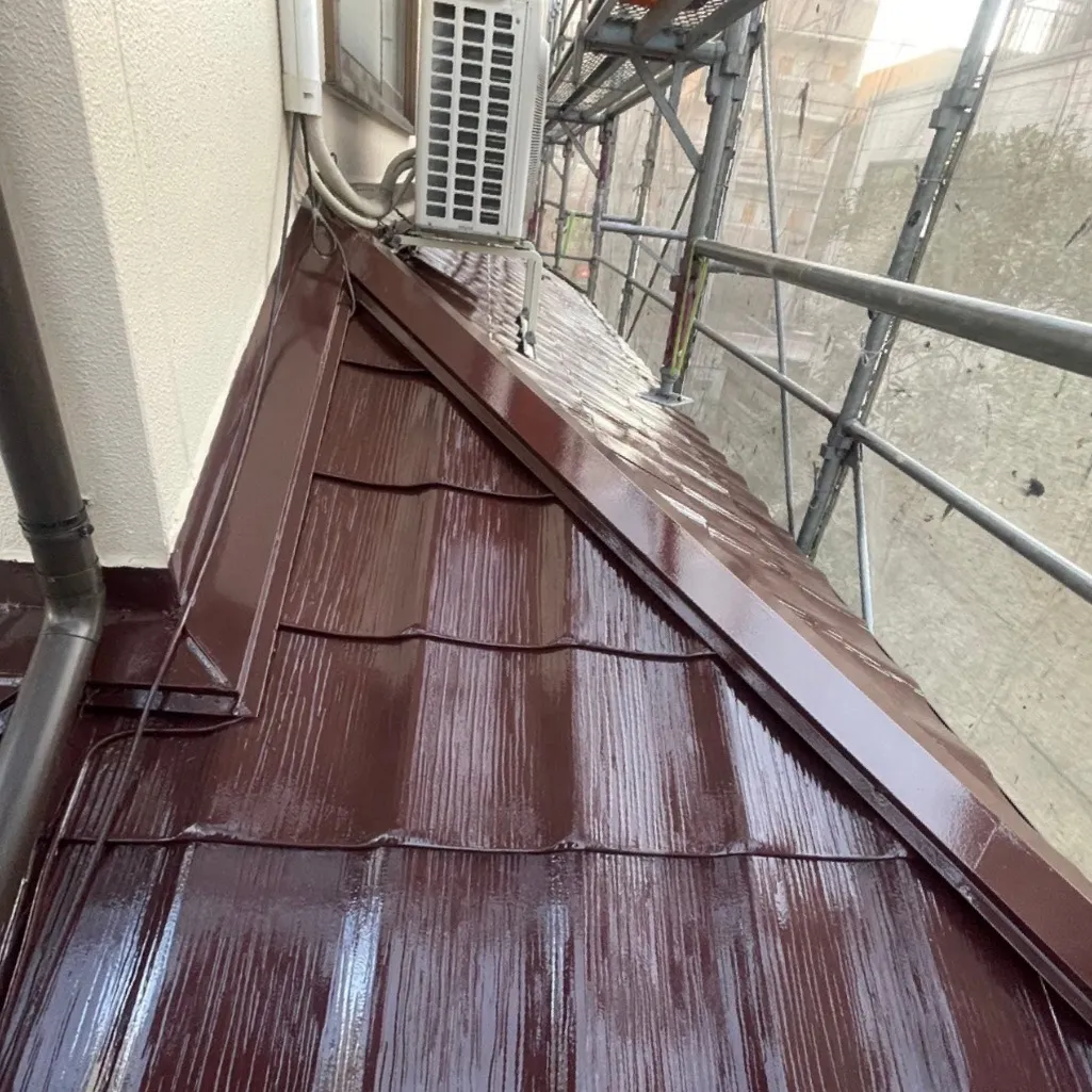 下屋根塗装工事 / 5.上塗り