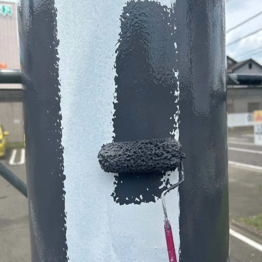ポールサイン塗装 / 4.上塗り