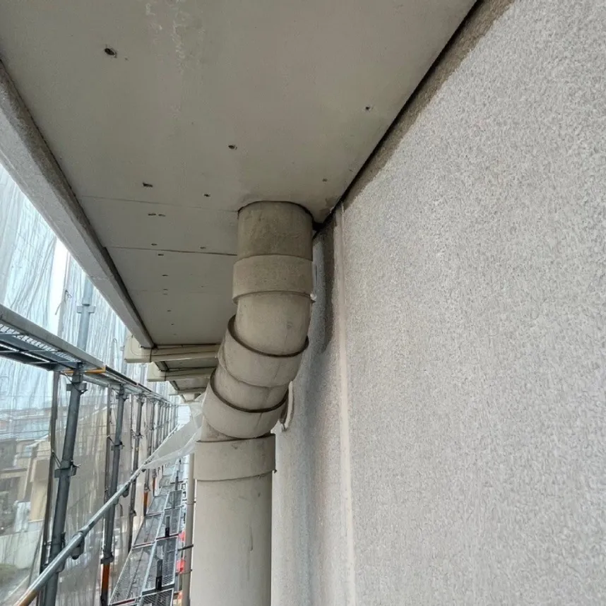 外壁塗装工事 / 下塗り