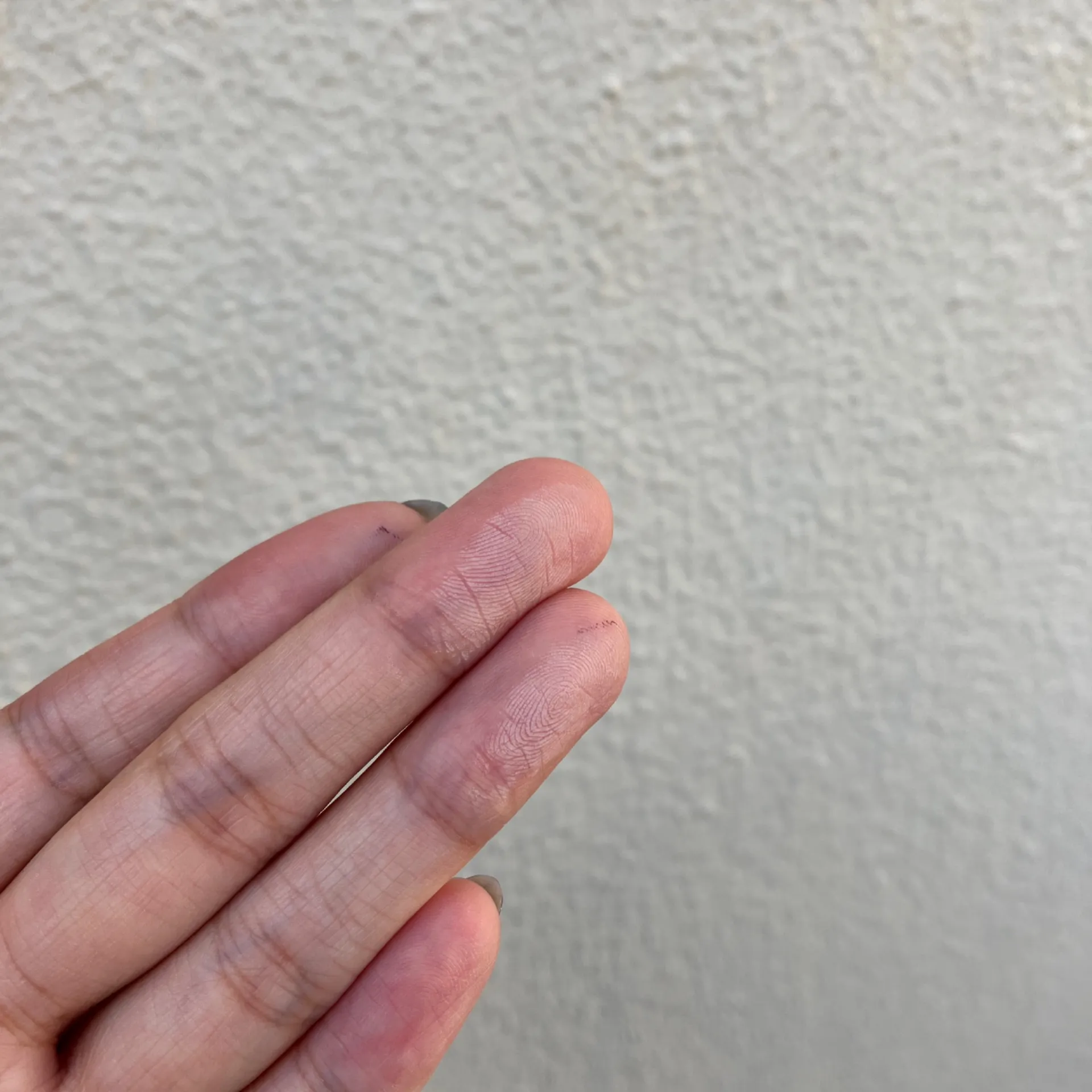 雨漏り予防に重要な外壁チョーキング現象の影響と対策