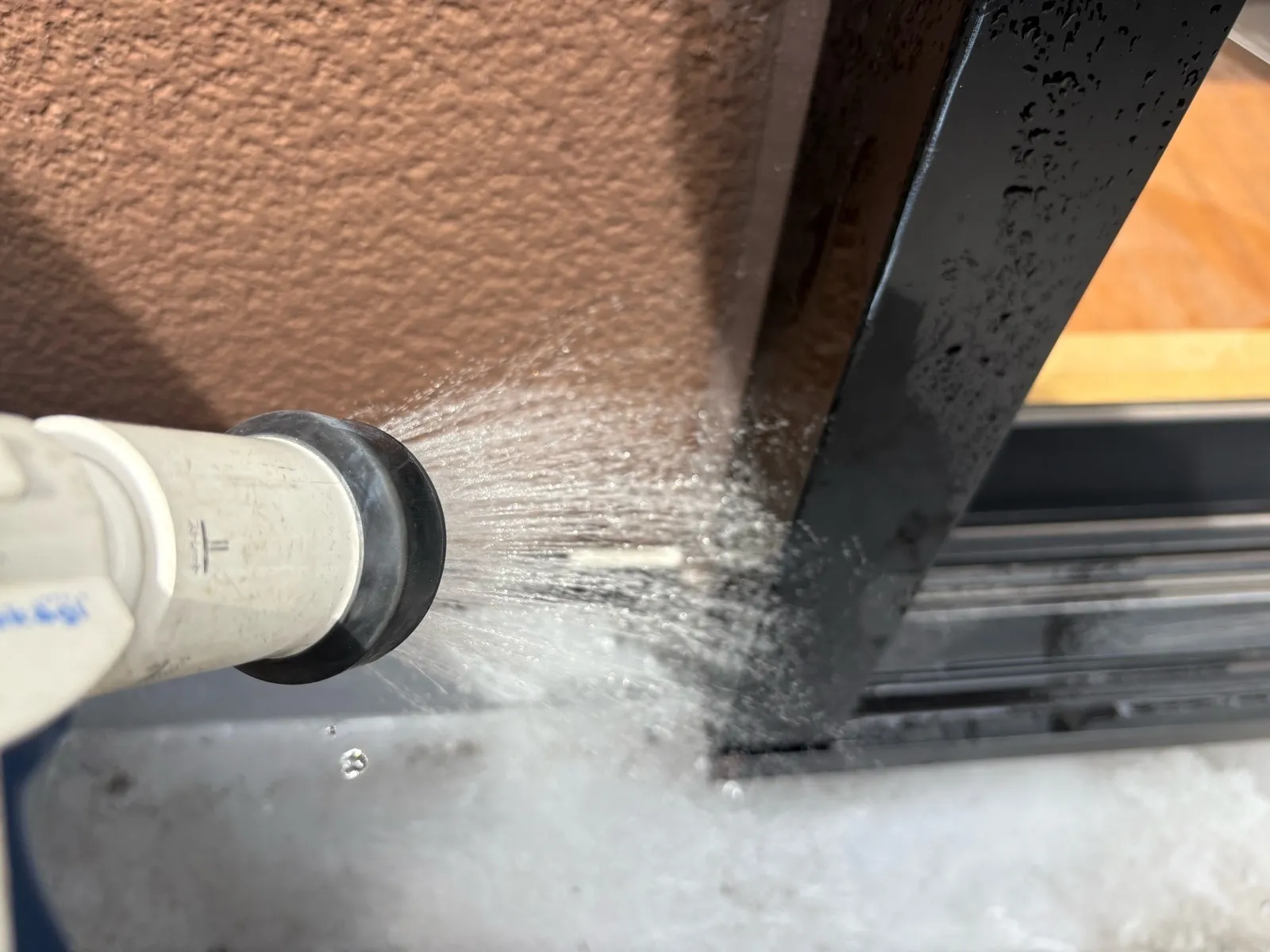 名古屋市内の現場の施工レポート│雨漏り修理工事