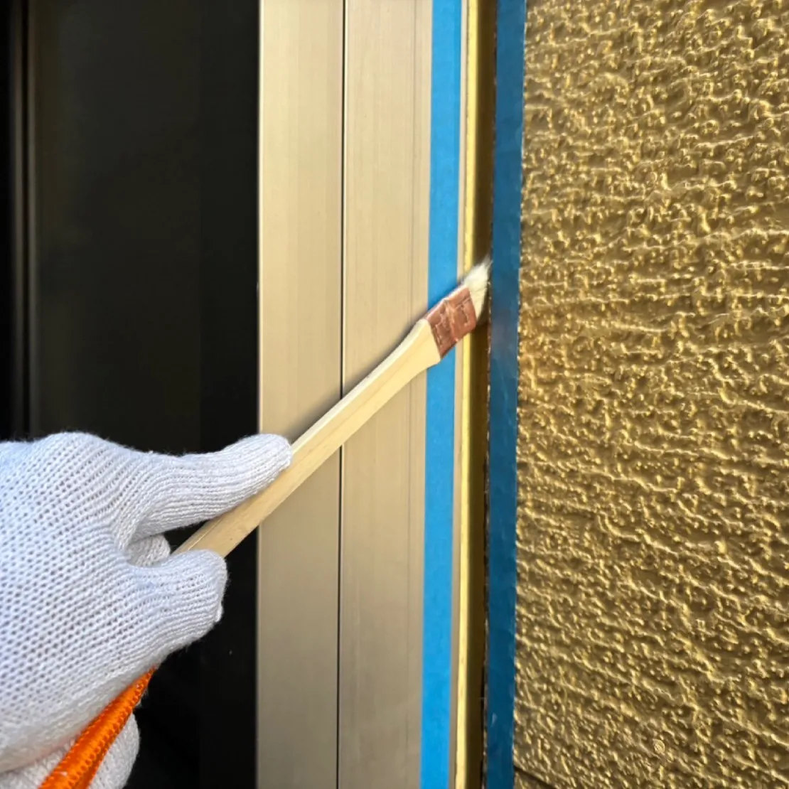 シーリング工事 / 3.プライマー塗布