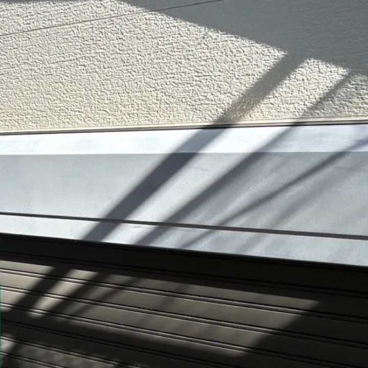 シャッターボックス / 錆止め後ケレン