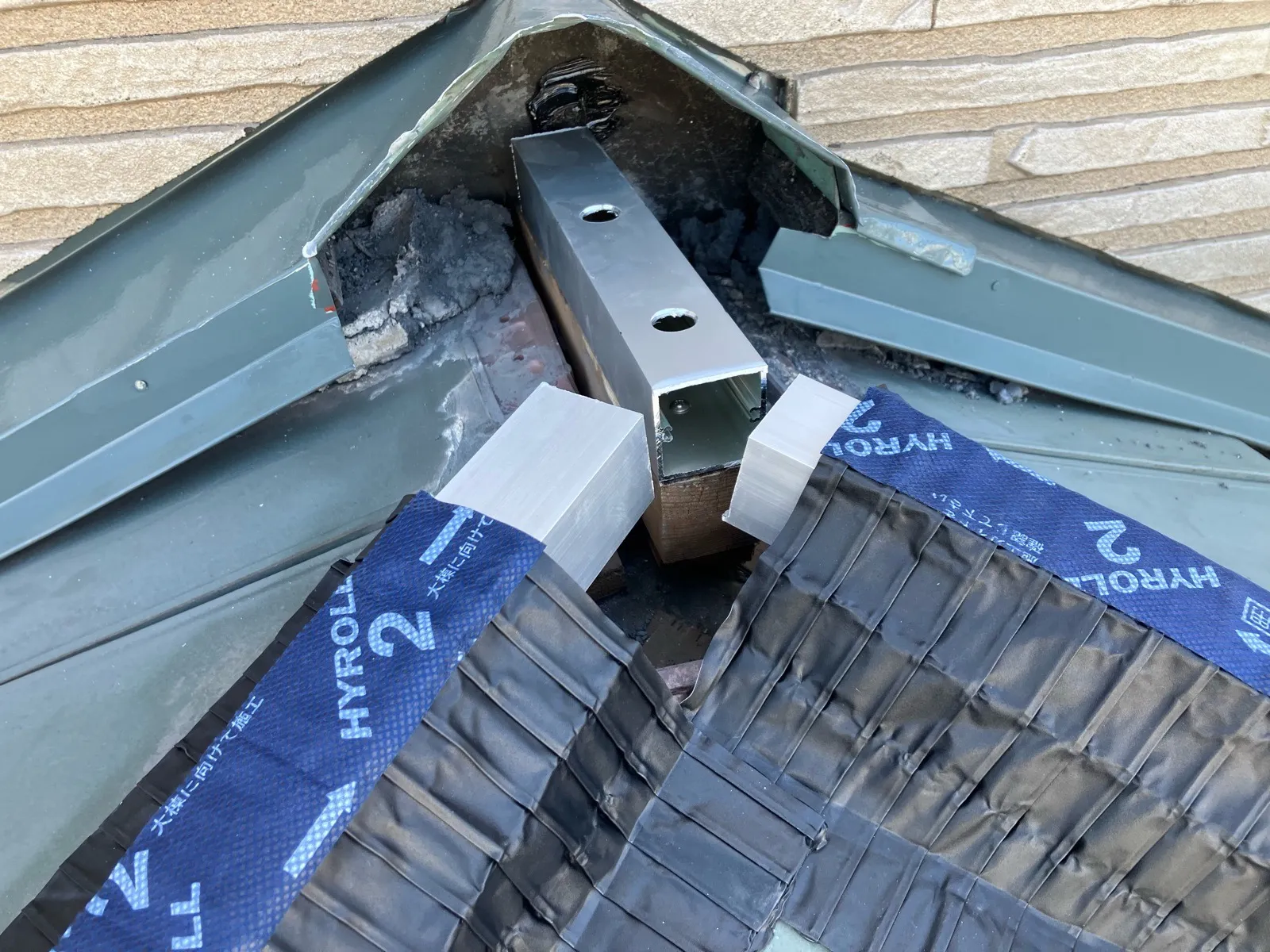 名古屋市内の現場の施工レポート│屋根修繕工事