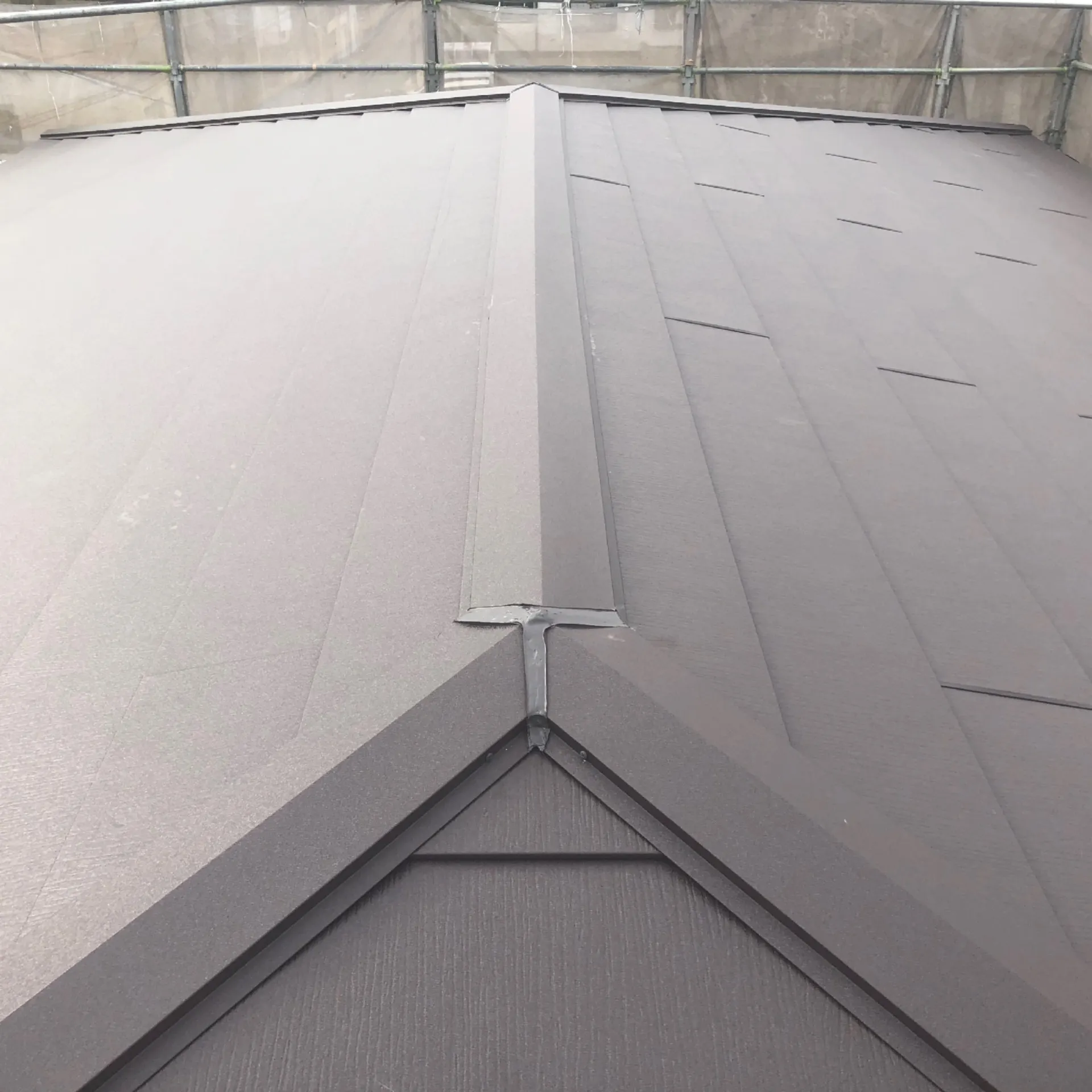 カバー工法で屋根工事の効率化術