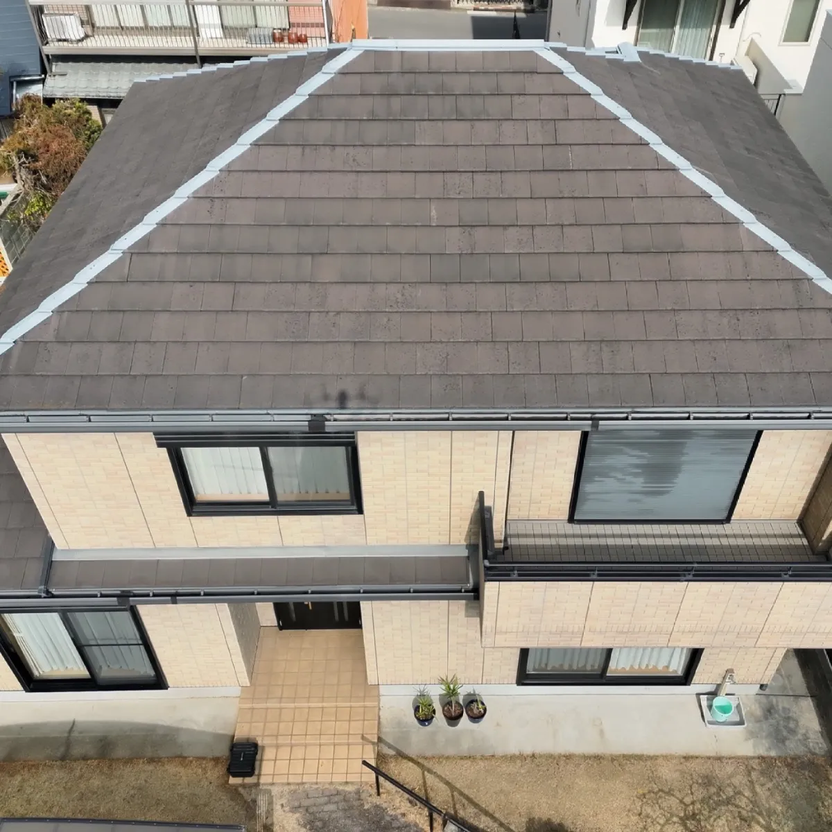 屋根塗装と外壁塗装の同時施工効果