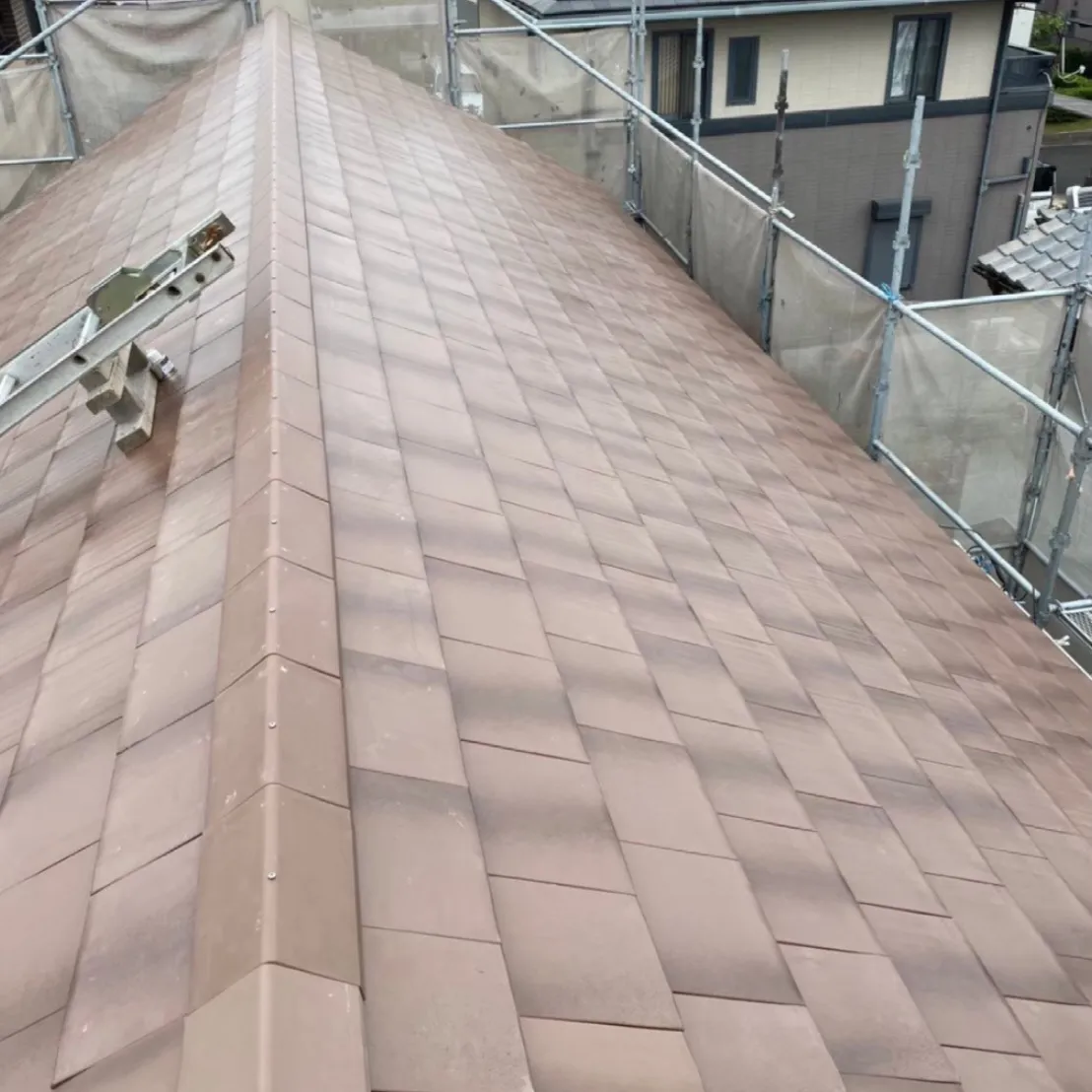 猛暑が屋根劣化を加速する原因とは