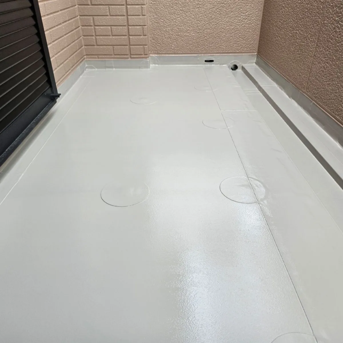 バルコニー防水工事 / 施工後